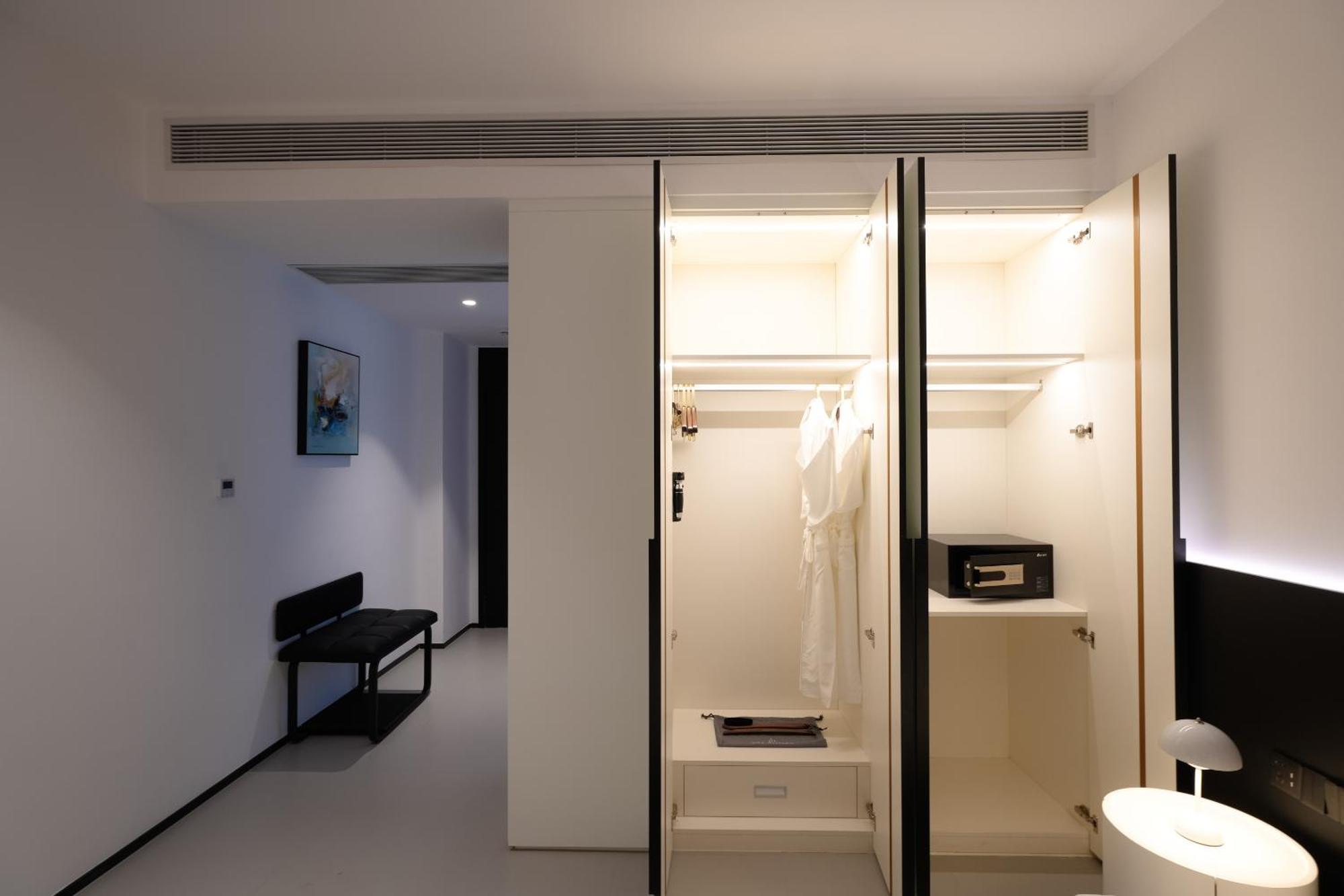 One Riviera Hotel And Residences Ban Souanmone Ngoại thất bức ảnh