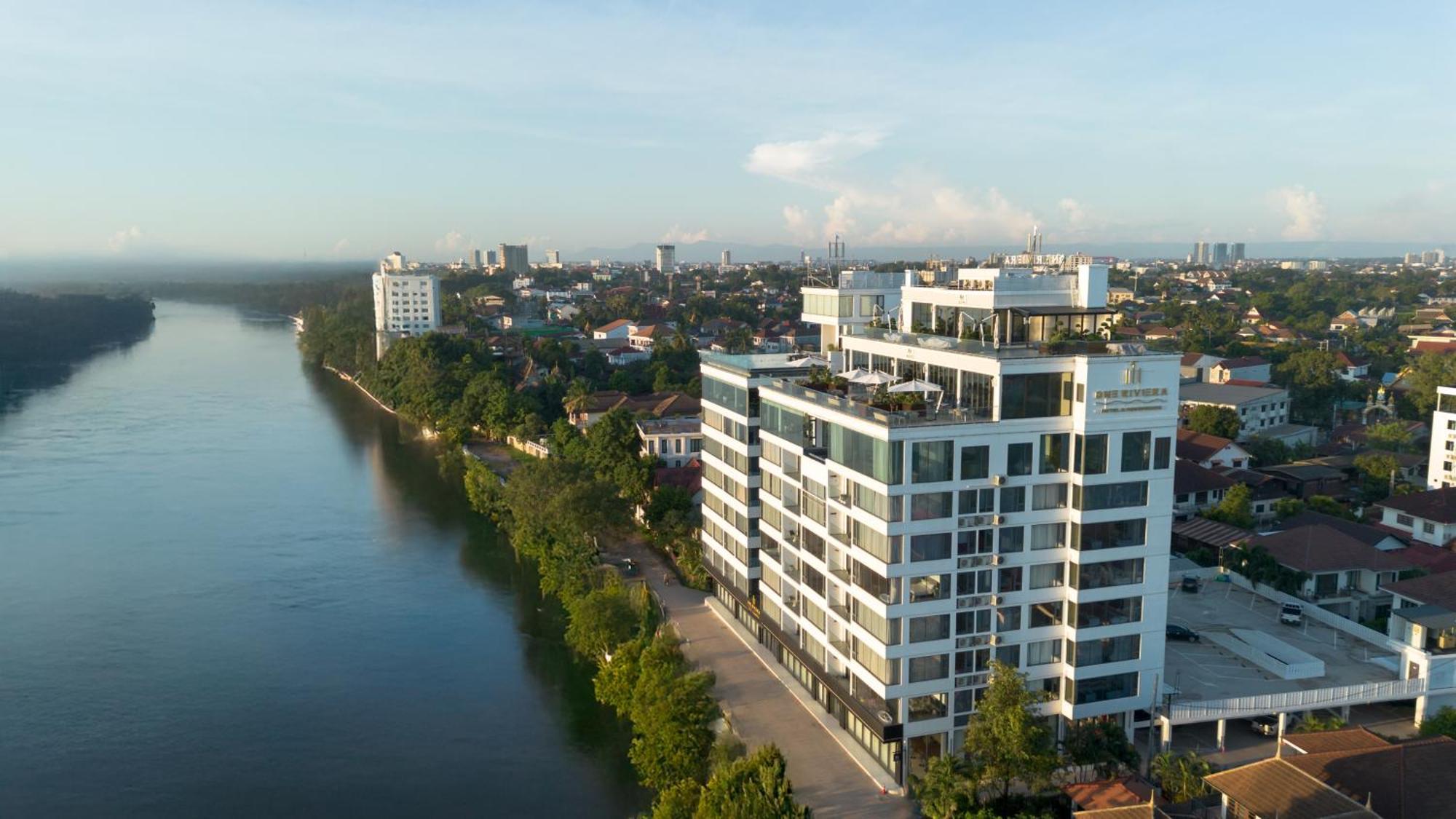 One Riviera Hotel And Residences Ban Souanmone Ngoại thất bức ảnh